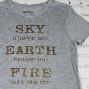 Modern Lux Graphic T Shirt S